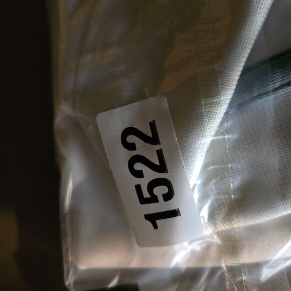 Under Armour Mens 2XL White Polo Shirt HeatGear Loose Fit Golf Performance 1522 - Picture 9 of 9